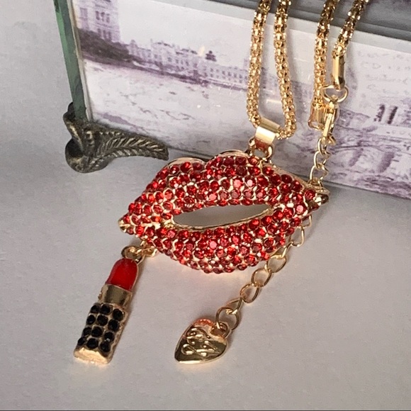 Betsey Johnson Jewelry - 💋🆕 Betsey Johnson Style - Crystal Red Lips Necklace